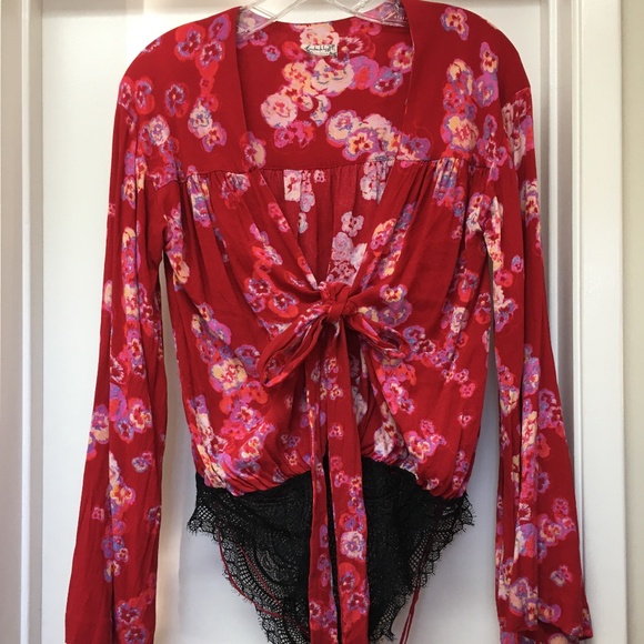 EUC Free People Forties Feels Floral Bell Sleeve Lace Bodysuit - Picture 2 of 11